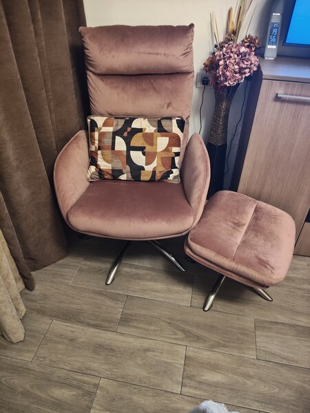 Fotoliu nou cu taburet,